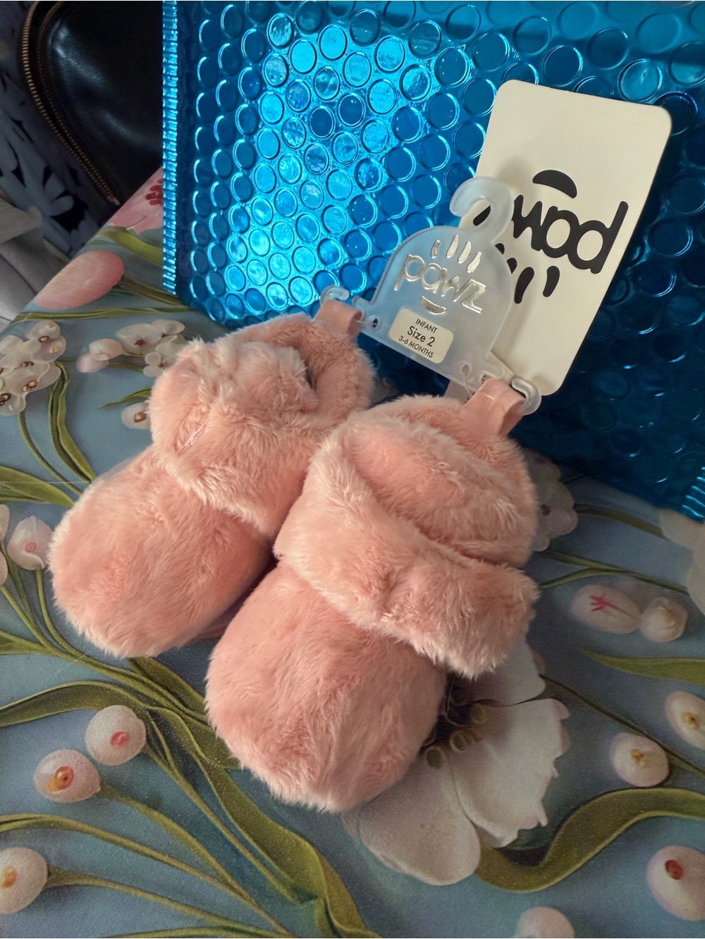 PAWZ Pink Plush Kids Mittens - Soft Faux Fur 2